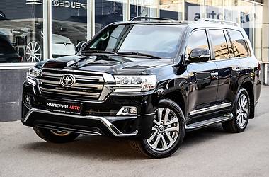 Внедорожник / Кроссовер Toyota Land Cruiser 2018 в 