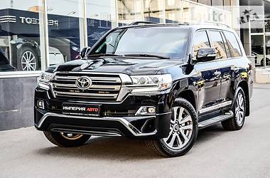Внедорожник / Кроссовер Toyota Land Cruiser 2018 в 
