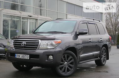 Позашляховик / Кросовер Toyota Land Cruiser 2012 в Києві