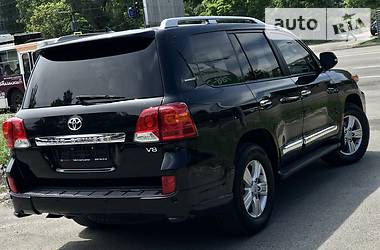 Внедорожник / Кроссовер Toyota Land Cruiser 2014 в Днепре