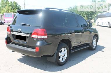 Внедорожник / Кроссовер Toyota Land Cruiser 2011 в Николаеве