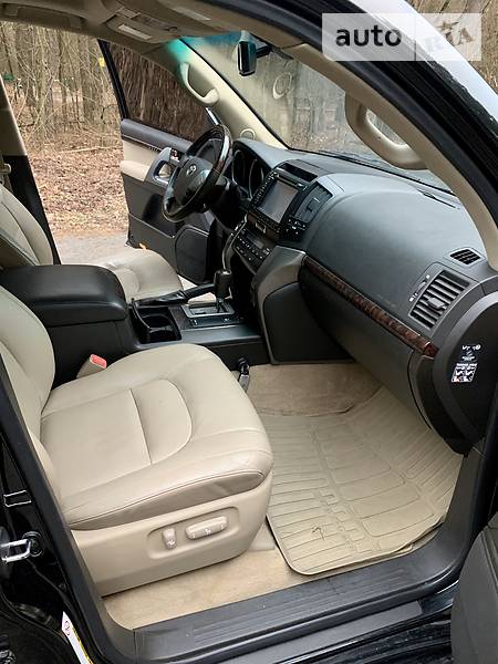 Внедорожник / Кроссовер Toyota Land Cruiser 2008 в Киеве фото 19 Внедорожник / Кроссовер Toyota Land Cruiser 2008 в Киеве