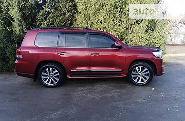 Позашляховик / Кросовер Toyota Land Cruiser 2016 в 