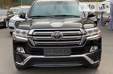 Позашляховик / Кросовер Toyota Land Cruiser 2018 в 