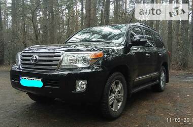 Позашляховик / Кросовер Toyota Land Cruiser 2014 в 
