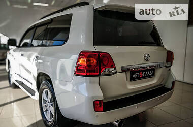 Позашляховик / Кросовер Toyota Land Cruiser 2012 в 