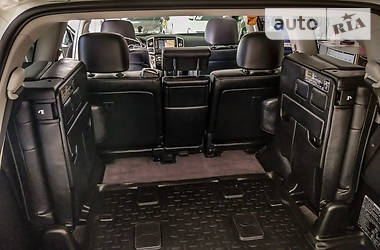 Позашляховик / Кросовер Toyota Land Cruiser 2012 в 
