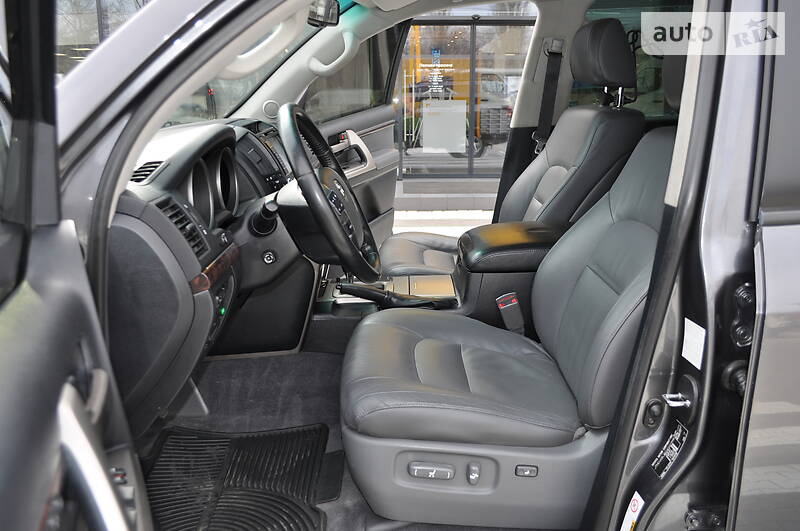 Позашляховик / Кросовер Toyota Land Cruiser 2008 в Одесі
