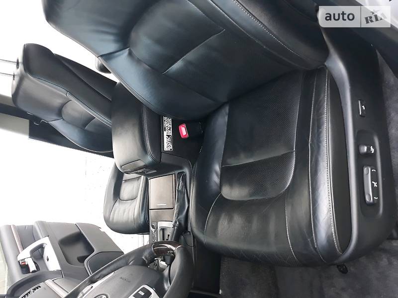 Позашляховик / Кросовер Toyota Land Cruiser 2012 в Чернівцях