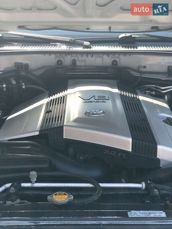 Внедорожник / Кроссовер Toyota Land Cruiser 2003 в Днепре