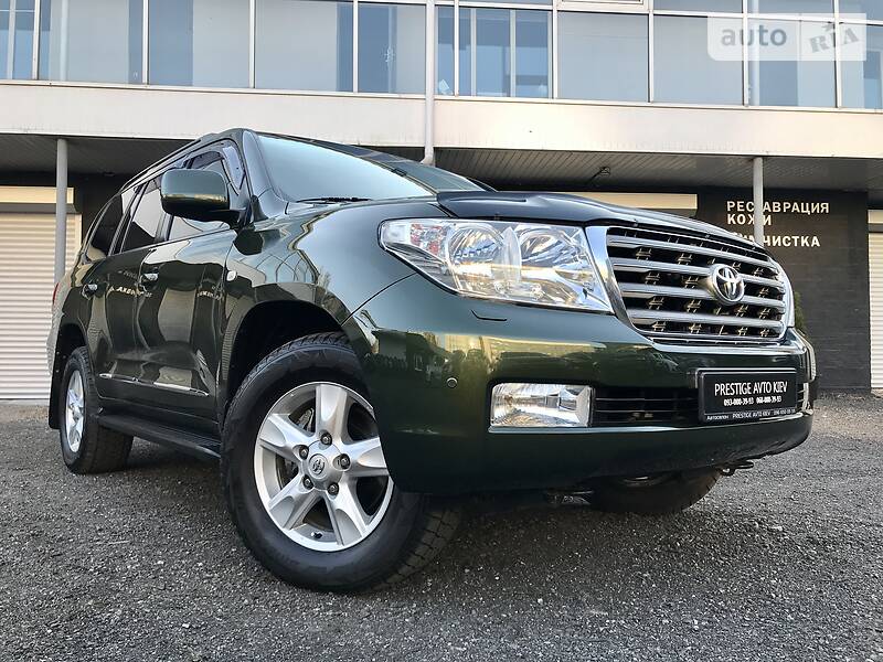 Позашляховик / Кросовер Toyota Land Cruiser 2011 в Києві