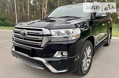 Внедорожник / Кроссовер Toyota Land Cruiser 2017 в Киеве