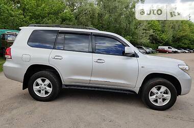 Позашляховик / Кросовер Toyota Land Cruiser 2011 в 