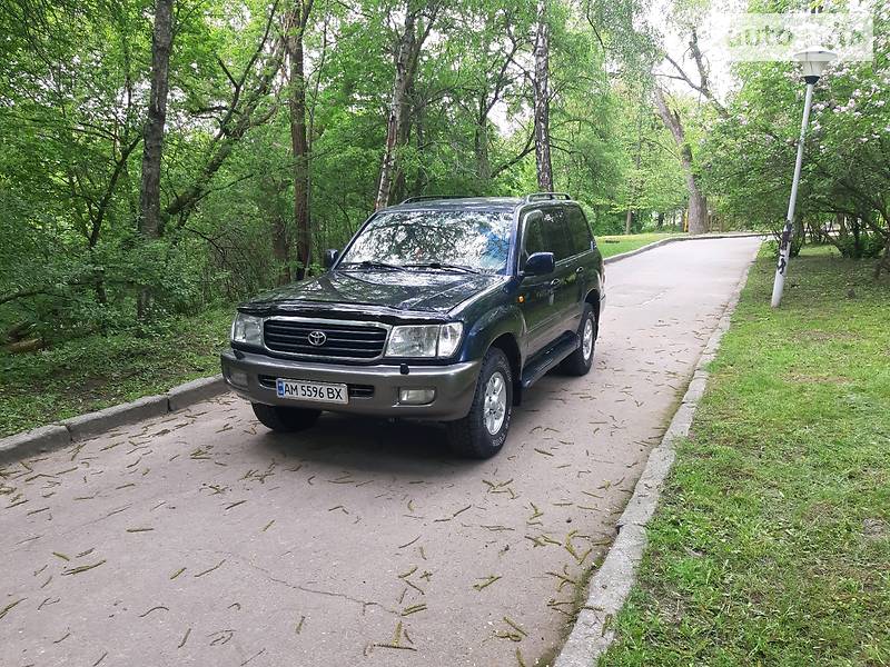 Позашляховик / Кросовер Toyota Land Cruiser 1999 в Житомирі