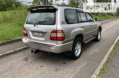 Внедорожник / Кроссовер Toyota Land Cruiser 2004 в Ровно