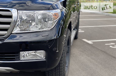 Позашляховик / Кросовер Toyota Land Cruiser 2011 в 