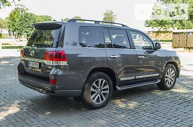 Позашляховик / Кросовер Toyota Land Cruiser 2016 в Рівному