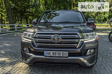 Внедорожник / Кроссовер Toyota Land Cruiser 2016 в Ровно