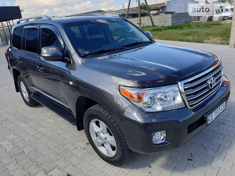 Внедорожник / Кроссовер Toyota Land Cruiser 2011 в Новоднестровске