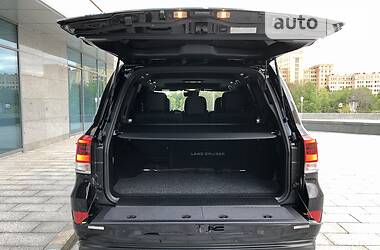 Внедорожник / Кроссовер Toyota Land Cruiser 2020 в 