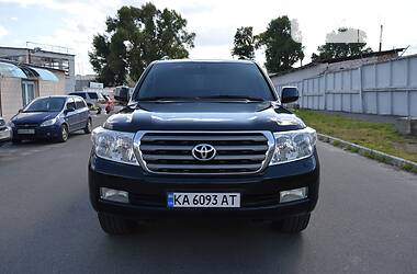 Позашляховик / Кросовер Toyota Land Cruiser 2008 в Києві