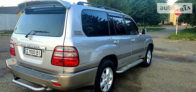 Позашляховик / Кросовер Toyota Land Cruiser 2003 в Чернівцях