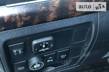 Позашляховик / Кросовер Toyota Land Cruiser 2011 в 