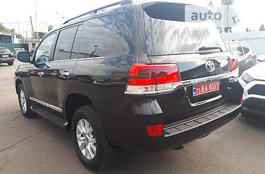 Позашляховик / Кросовер Toyota Land Cruiser 2020 в 