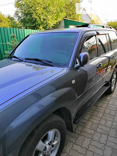 Позашляховик / Кросовер Toyota Land Cruiser 2003 в Дніпрі
