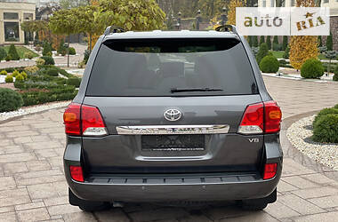 Внедорожник / Кроссовер Toyota Land Cruiser 2012 в Звягеле