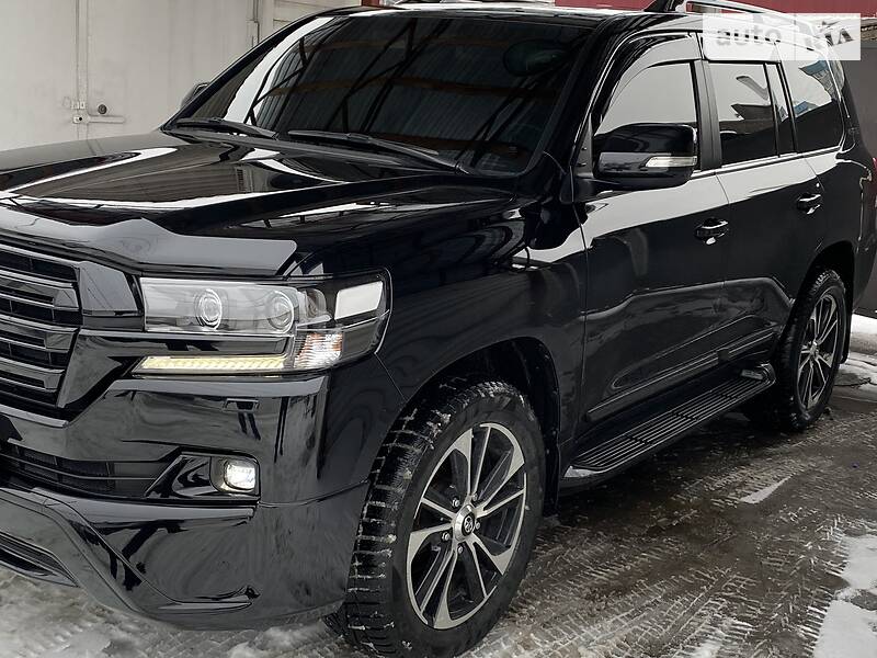Внедорожник / Кроссовер Toyota Land Cruiser 2017 в Днепре фото 6 Внедорожник / Кроссовер Toyota Land Cruiser 2017 в Днепре