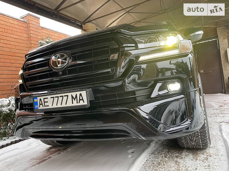 Внедорожник / Кроссовер Toyota Land Cruiser 2017 в Днепре фото 41 Внедорожник / Кроссовер Toyota Land Cruiser 2017 в Днепре
