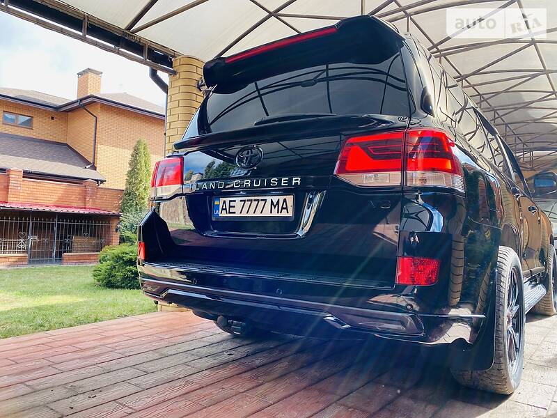 Внедорожник / Кроссовер Toyota Land Cruiser 2017 в Днепре фото 66 Внедорожник / Кроссовер Toyota Land Cruiser 2017 в Днепре