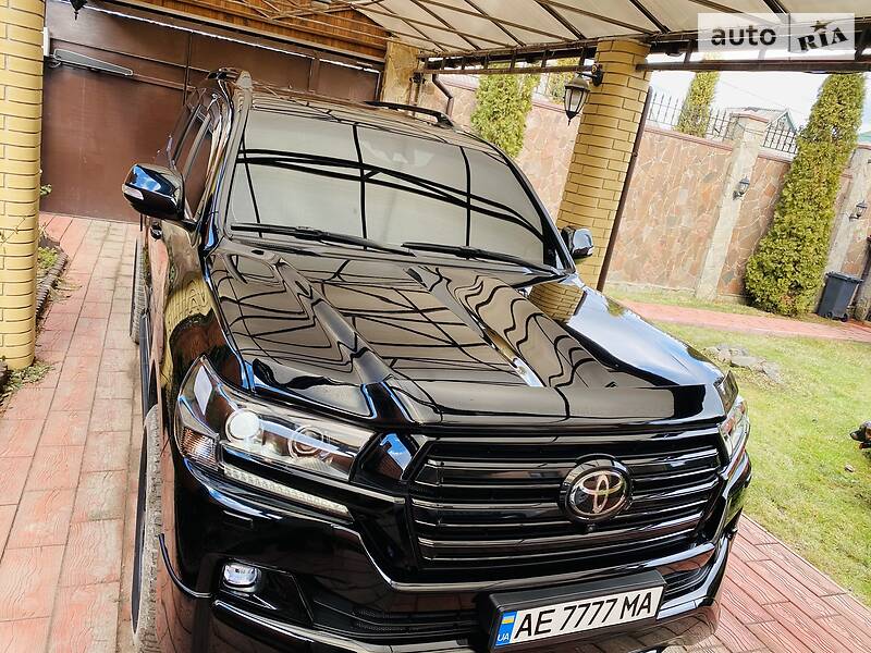 Внедорожник / Кроссовер Toyota Land Cruiser 2017 в Днепре фото 68 Внедорожник / Кроссовер Toyota Land Cruiser 2017 в Днепре