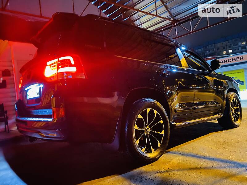 Внедорожник / Кроссовер Toyota Land Cruiser 2017 в Днепре фото 109 Внедорожник / Кроссовер Toyota Land Cruiser 2017 в Днепре