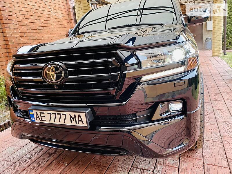 Внедорожник / Кроссовер Toyota Land Cruiser 2017 в Днепре фото 121 Внедорожник / Кроссовер Toyota Land Cruiser 2017 в Днепре