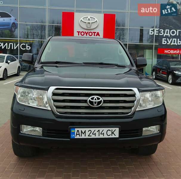 Внедорожник / Кроссовер Toyota Land Cruiser 2009 в Бердичеве