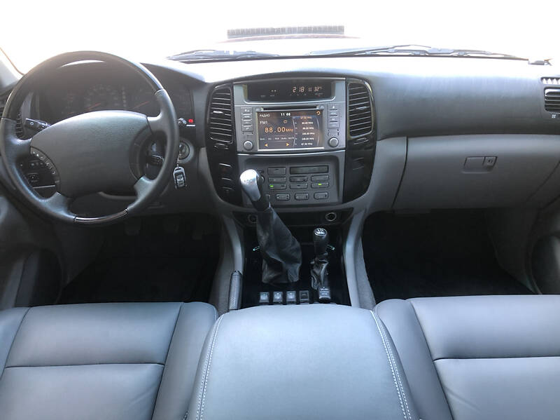 Внедорожник / Кроссовер Toyota Land Cruiser 2005 в Харькове