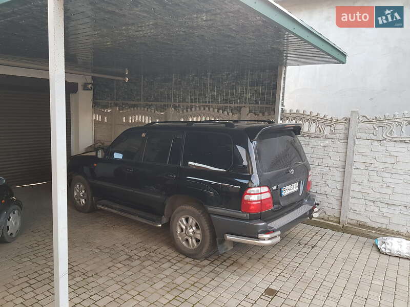 Внедорожник / Кроссовер Toyota Land Cruiser 2004 в Одессе