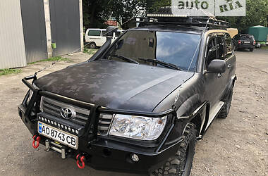 Внедорожник / Кроссовер Toyota Land Cruiser 2002 в Сваляве