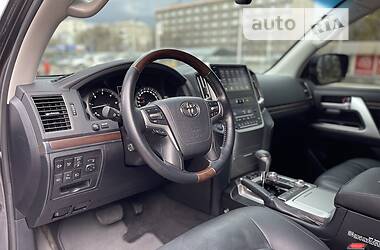 Внедорожник / Кроссовер Toyota Land Cruiser 2019 в Киеве