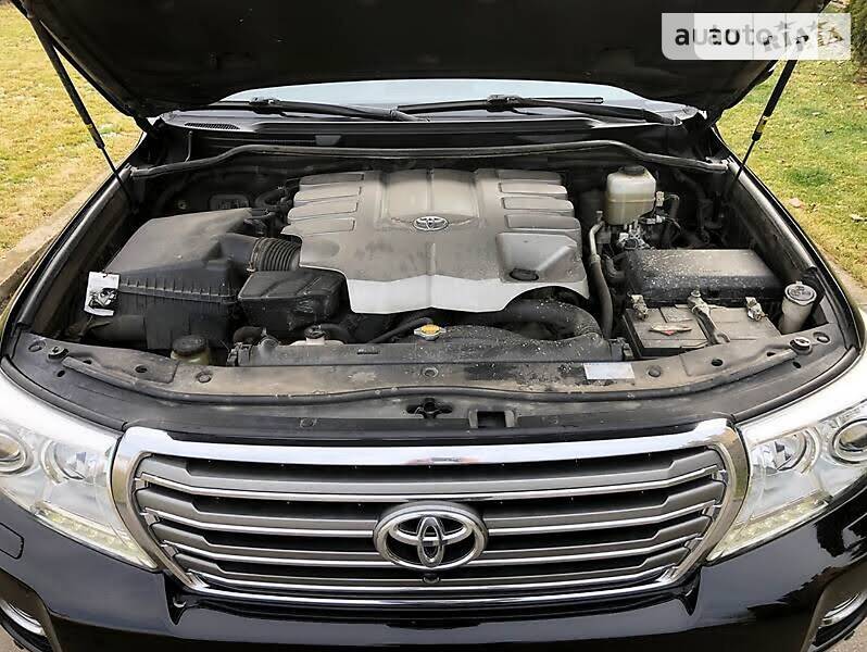Внедорожник / Кроссовер Toyota Land Cruiser 2013 в Киеве фото 9 Внедорожник / Кроссовер Toyota Land Cruiser 2013 в Киеве