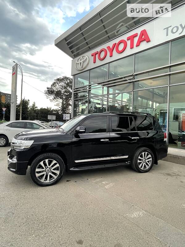 Позашляховик / Кросовер Toyota Land Cruiser 2019 в Києві фото 6 Позашляховик / Кросовер Toyota Land Cruiser 2019 в Києві