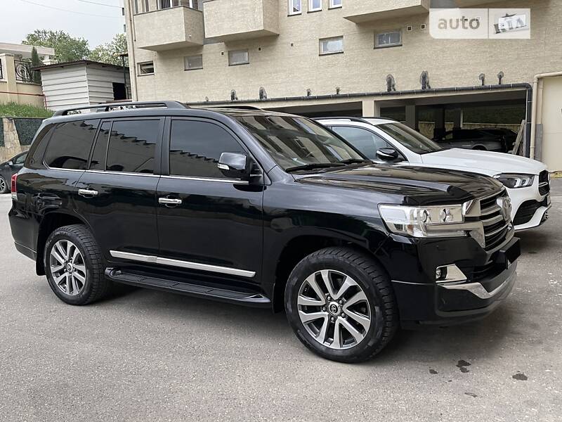Позашляховик / Кросовер Toyota Land Cruiser 2019 в Києві фото 8 Позашляховик / Кросовер Toyota Land Cruiser 2019 в Києві