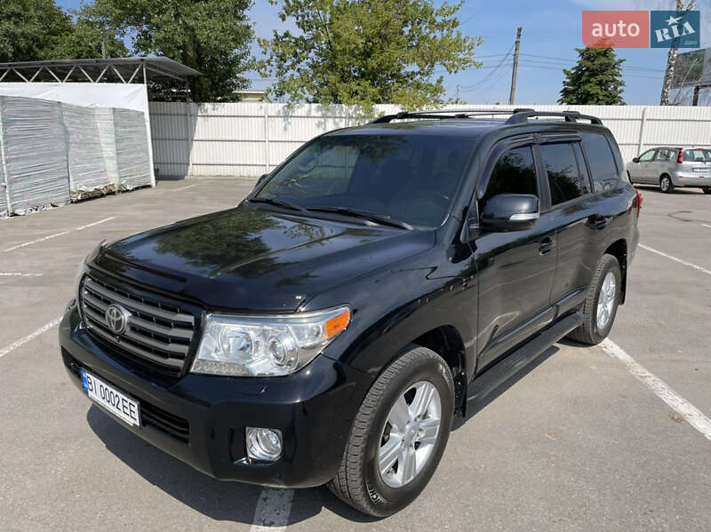 Внедорожник / Кроссовер Toyota Land Cruiser 2013 в Кременчуге