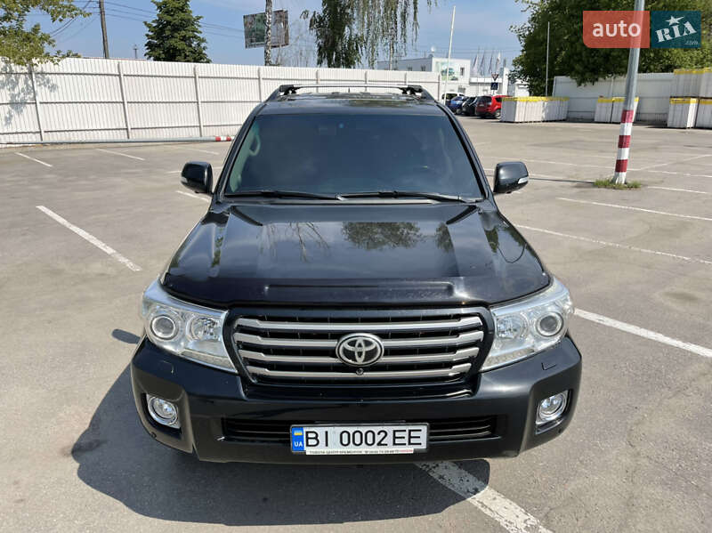 Внедорожник / Кроссовер Toyota Land Cruiser 2013 в Кременчуге