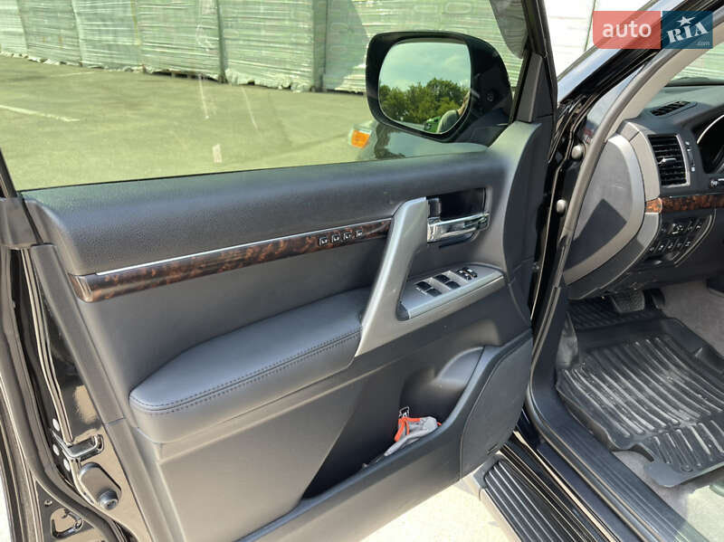 Внедорожник / Кроссовер Toyota Land Cruiser 2013 в Кременчуге