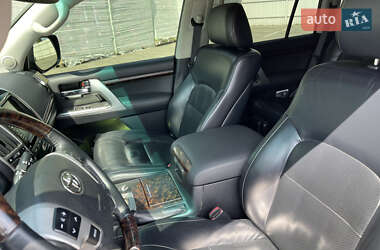 Позашляховик / Кросовер Toyota Land Cruiser 2013 в 