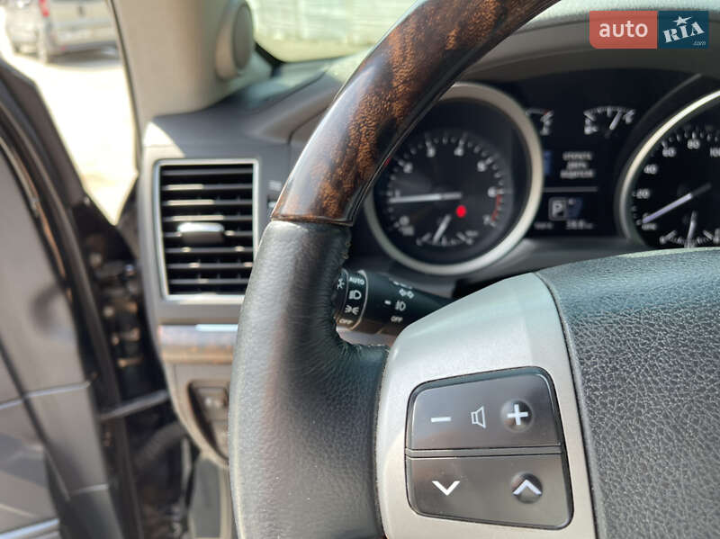 Внедорожник / Кроссовер Toyota Land Cruiser 2013 в Кременчуге