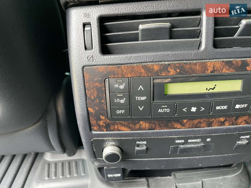 Внедорожник / Кроссовер Toyota Land Cruiser 2013 в Кременчуге